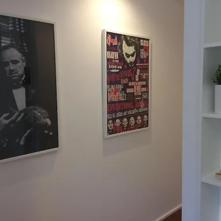 An With A View - No's Place