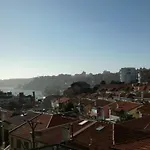 An With A View - Nó's Place Apartamento