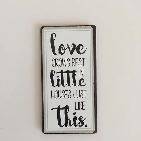 An With A View - No's Place *