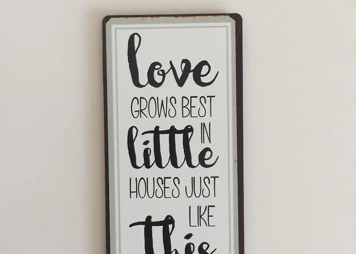 An With A View - No's Place *